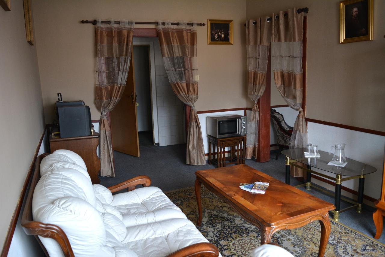 Hotel Posta Decin Exteriör bild